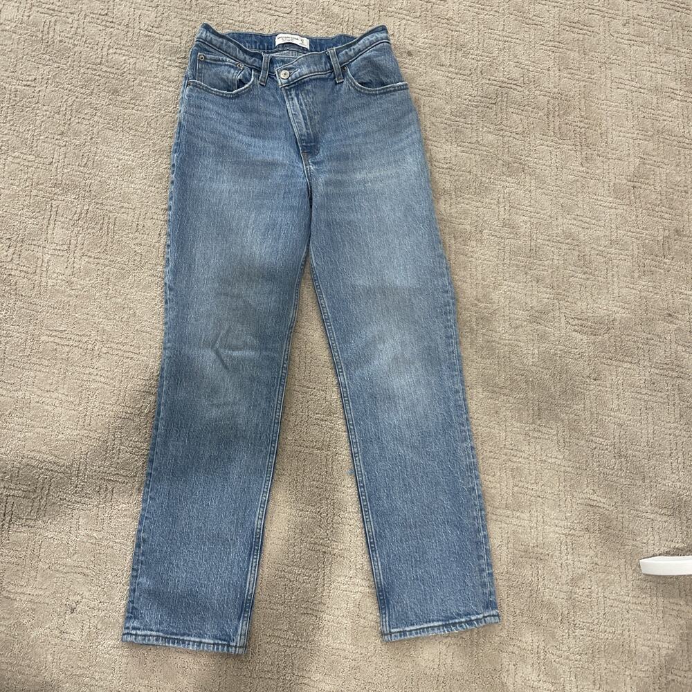 Abercrombie & Fitch Straight-Leg Jeans in Light Blue Wash